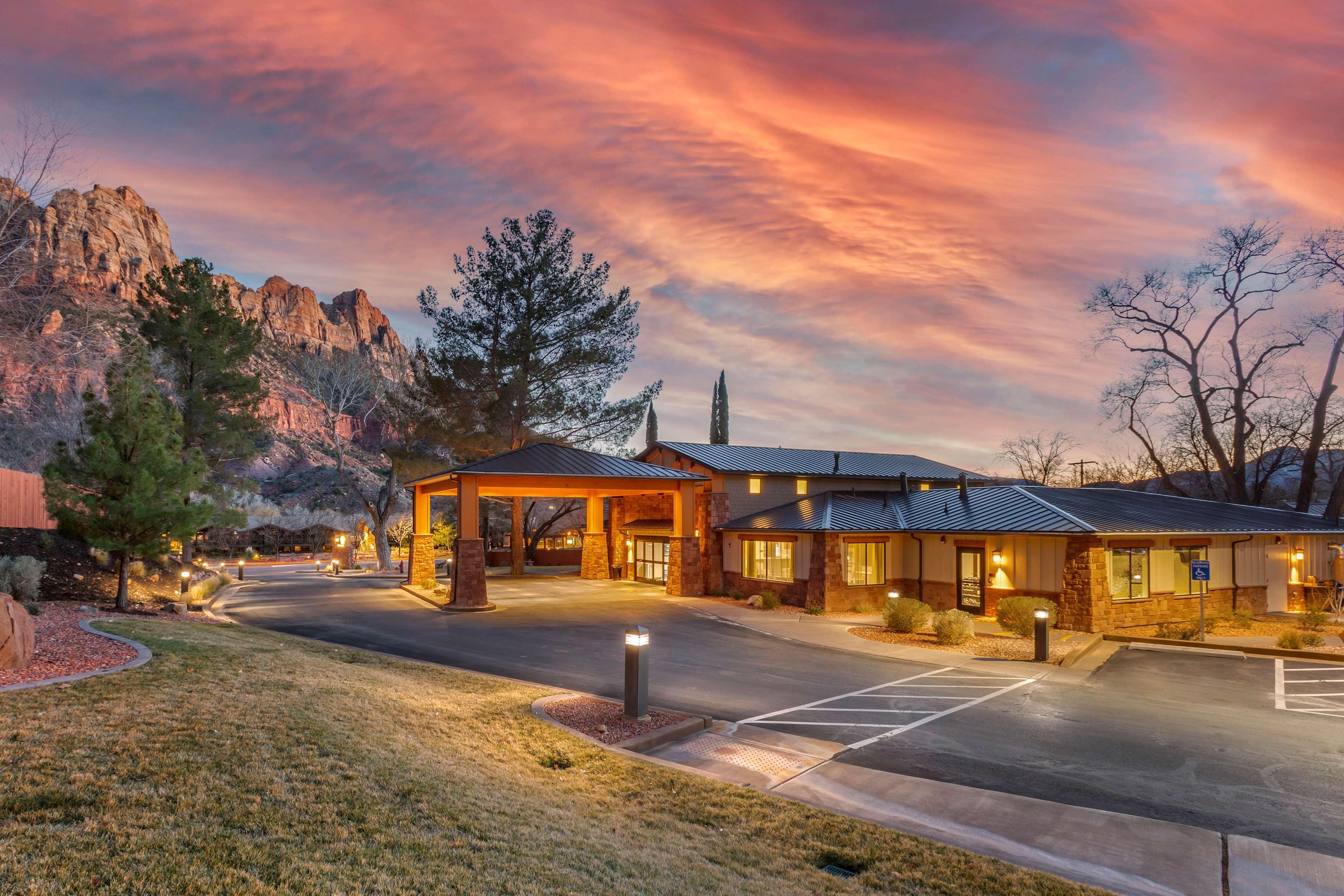 Best Western Plus Zion Canyon Inn & Suites Springdale Exterior foto