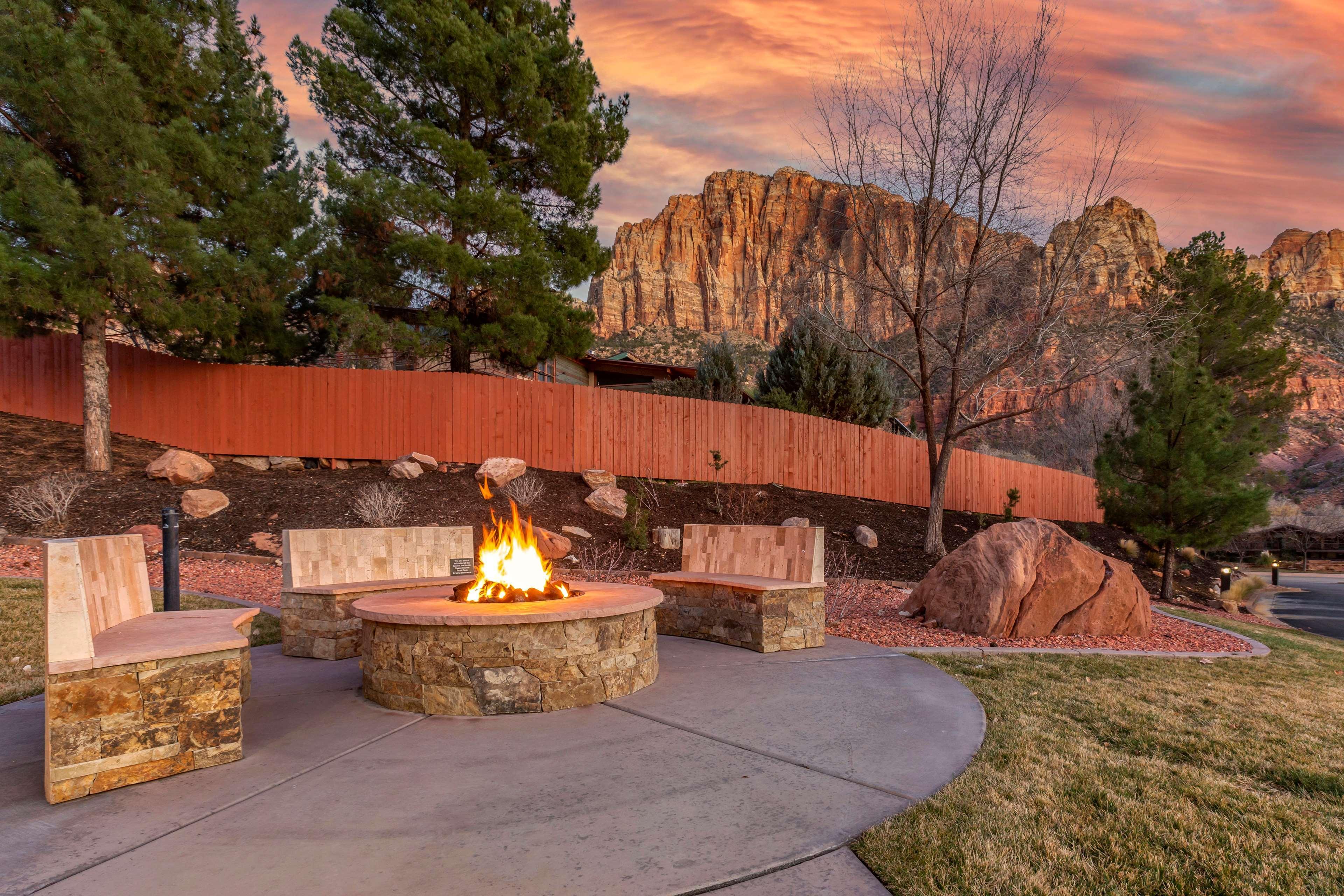 Best Western Plus Zion Canyon Inn & Suites Springdale Exterior foto