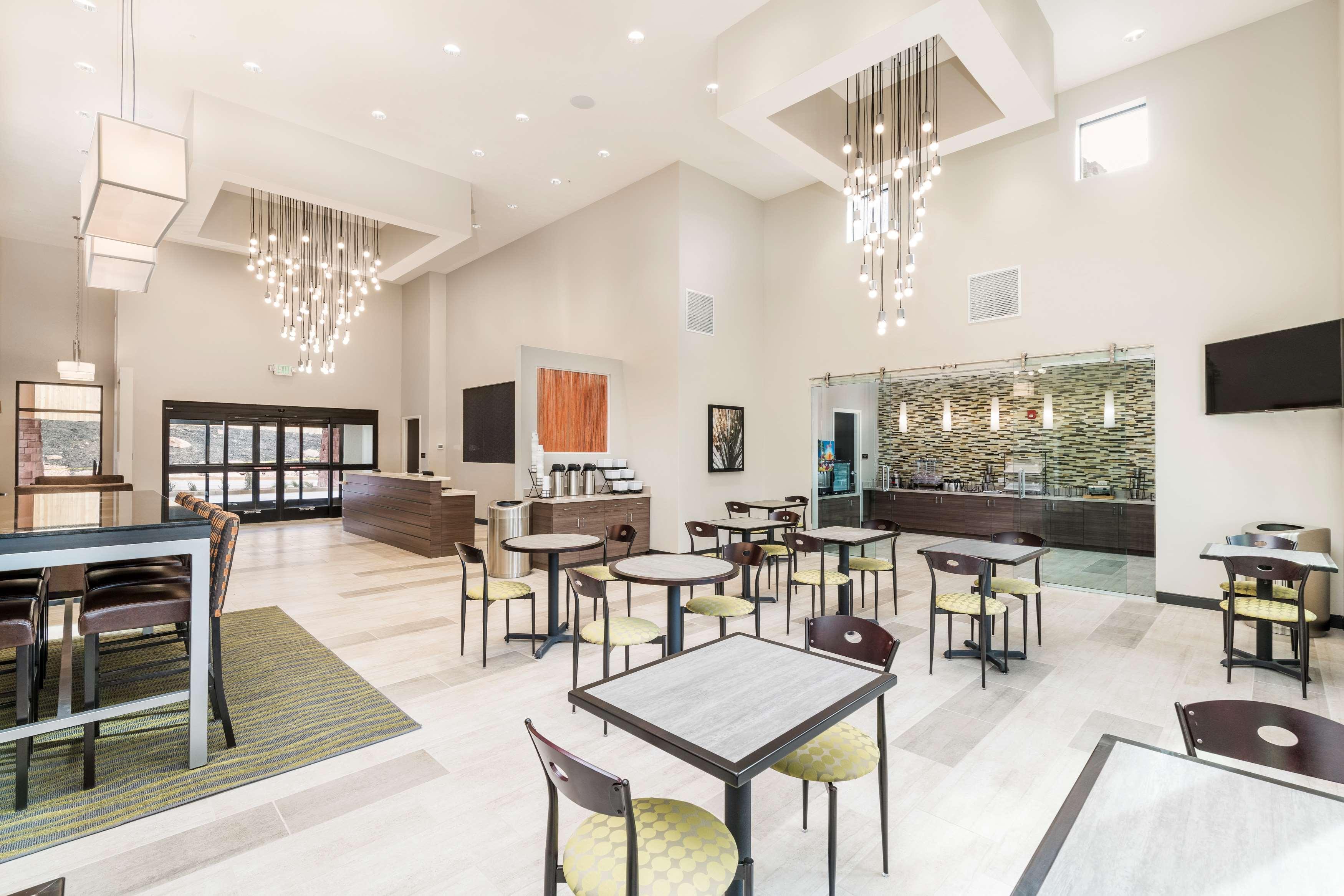 Best Western Plus Zion Canyon Inn & Suites Springdale Exterior foto